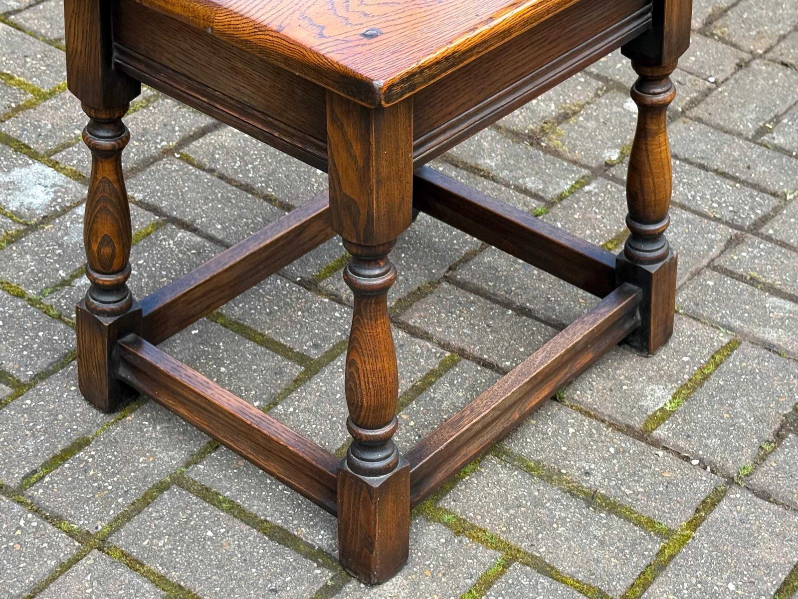 photo vinterior Antique Style Oak Joint Table Rustic Jacobean Revival Side Table   1960s To 70s Rustic Table 46cm W, 48cm H