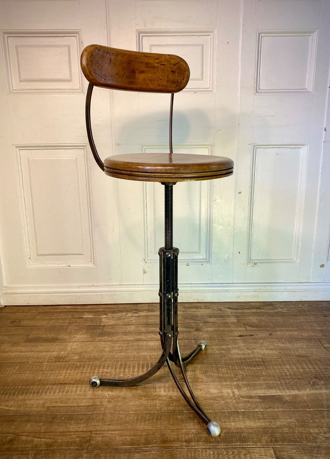 390.0 Vintage Antique Industrial Blade Chair By Rubery Owens. photo