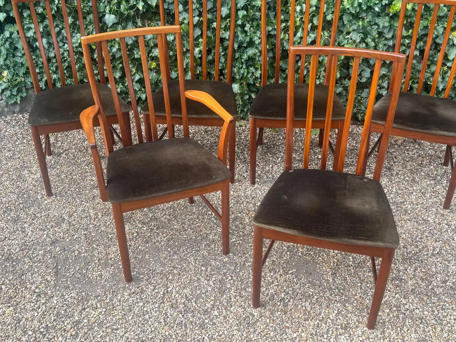 photo vinterior Set Of Six McIntosh Mid Century Teak Dining Chairs C.1970s
