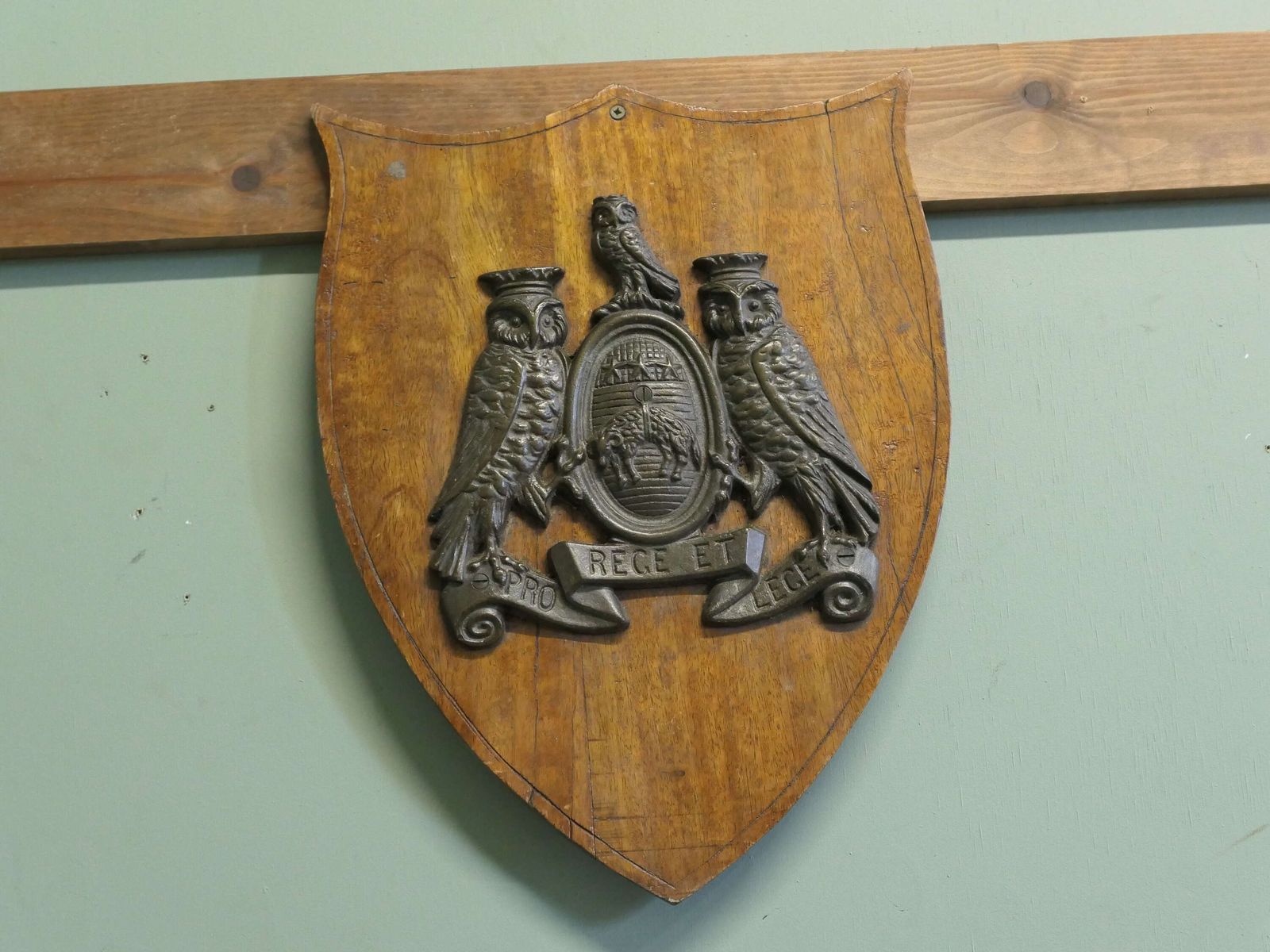 Wall Plaque Mounted With Bronze Coat Of Arms Of The City Of Leeds photo for sale