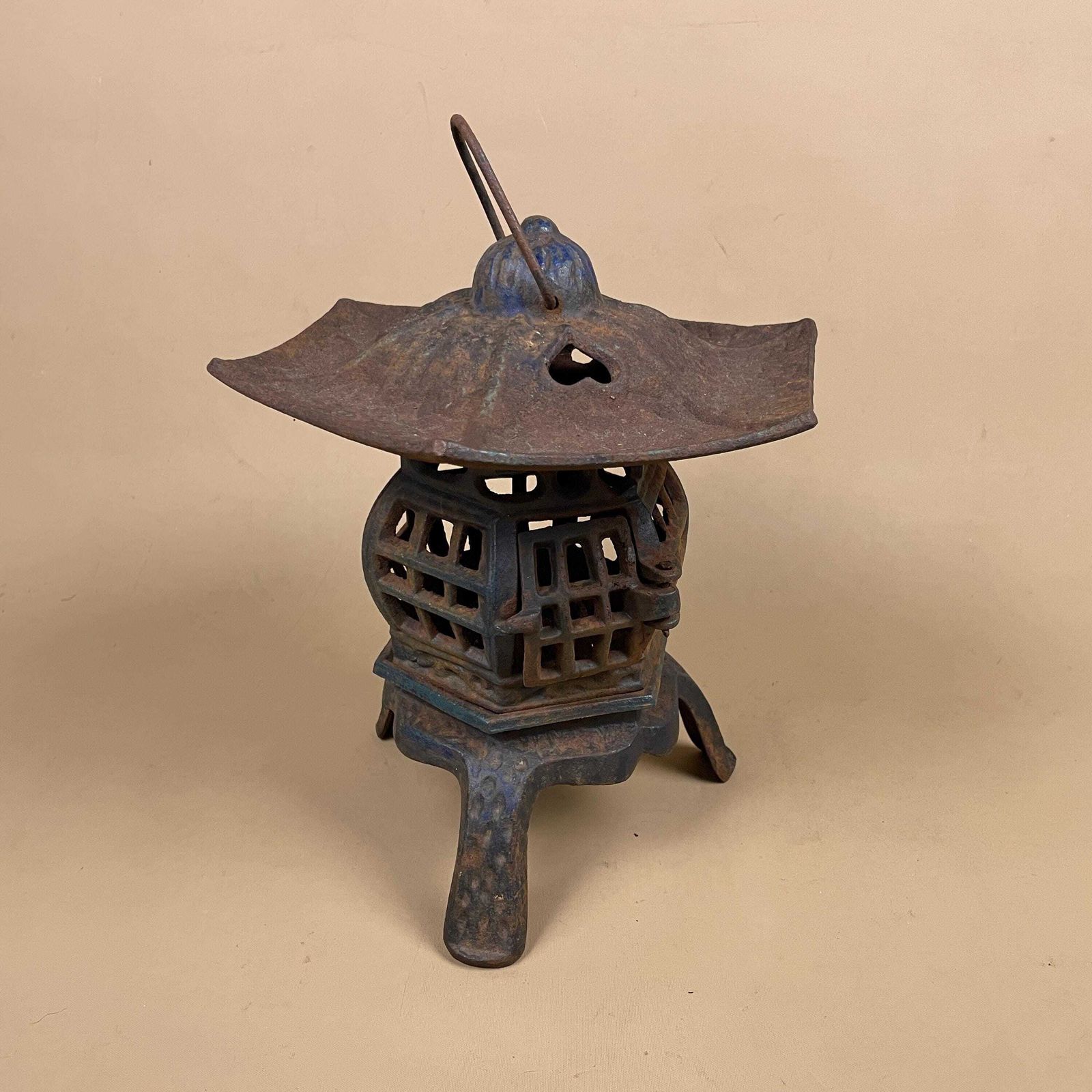 Japanese Pagoda Lantern Oriental Lamp Cast Metal Asian Garden Light Blue Indoor Outdoor Lighting Home Accent Candle Tealight Holder Antique