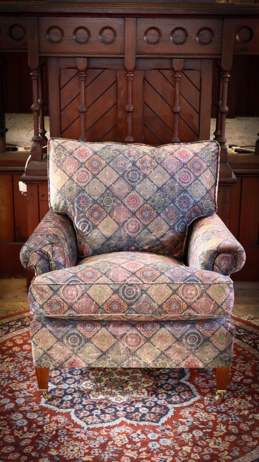Stunning George Smith Short Scroll Arm Signature Armchair With Cushion Back 🚚 photo 3200.0