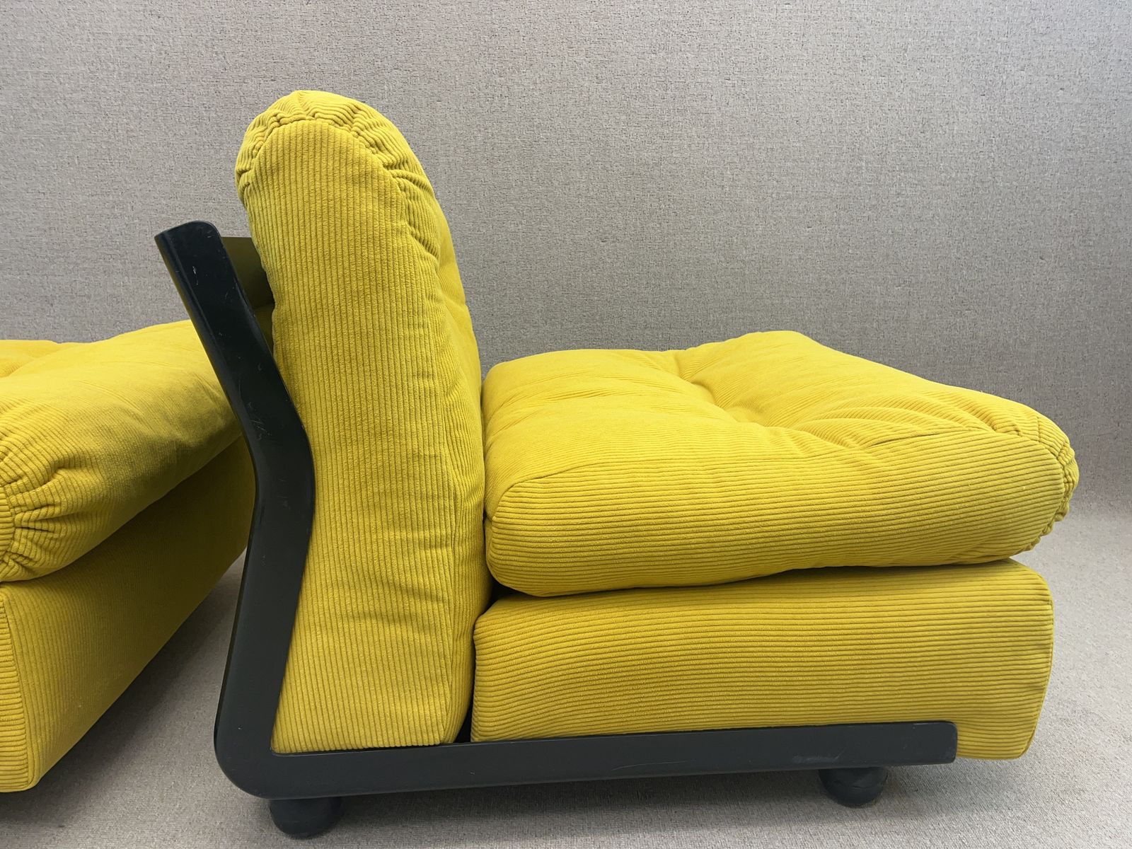 photo buy Sofa Modular Armchairs Amanta By Mario Bellini For C&B B&B Italia Set Of 2