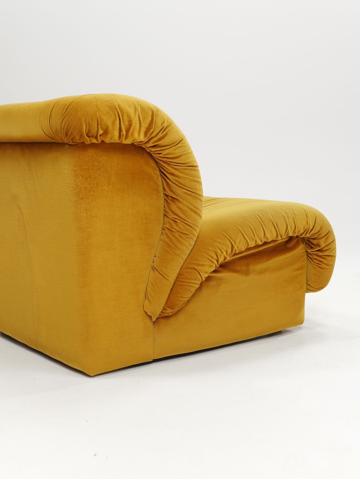 1600.0 Pair Of Doimo Salotti Lounge Chairs, 1970s photo