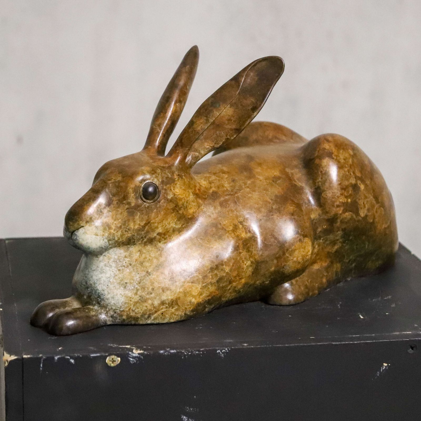 “Taking It Easy” – Bronze Rabbit By Richard J. Smith, Artist’s Copy, Lost‑Wax Cast photo buy