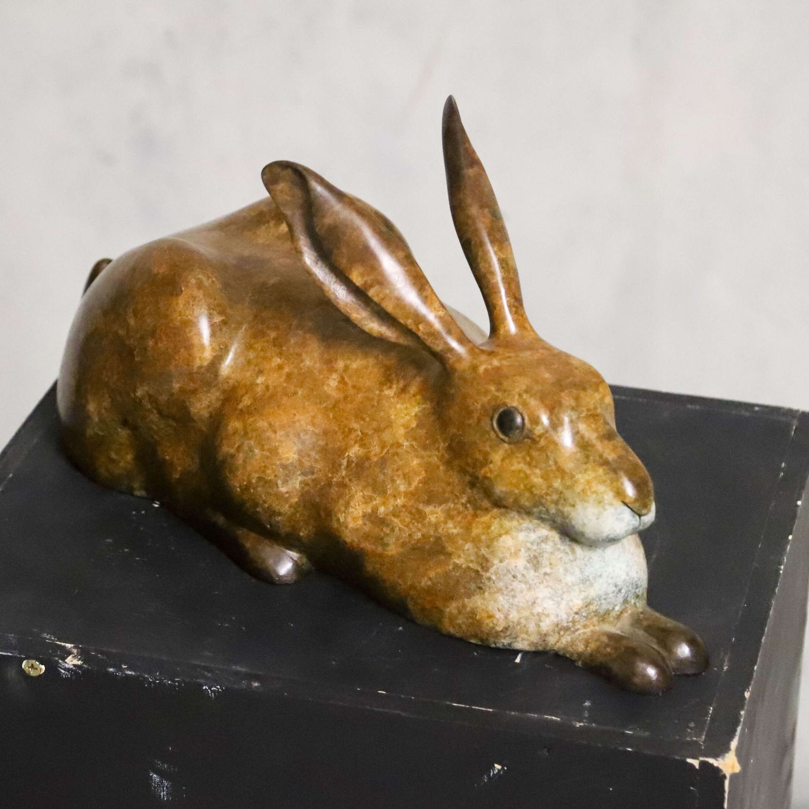 photo buy “Taking It Easy” – Bronze Rabbit By Richard J. Smith, Artist’s Copy, Lost‑Wax Cast