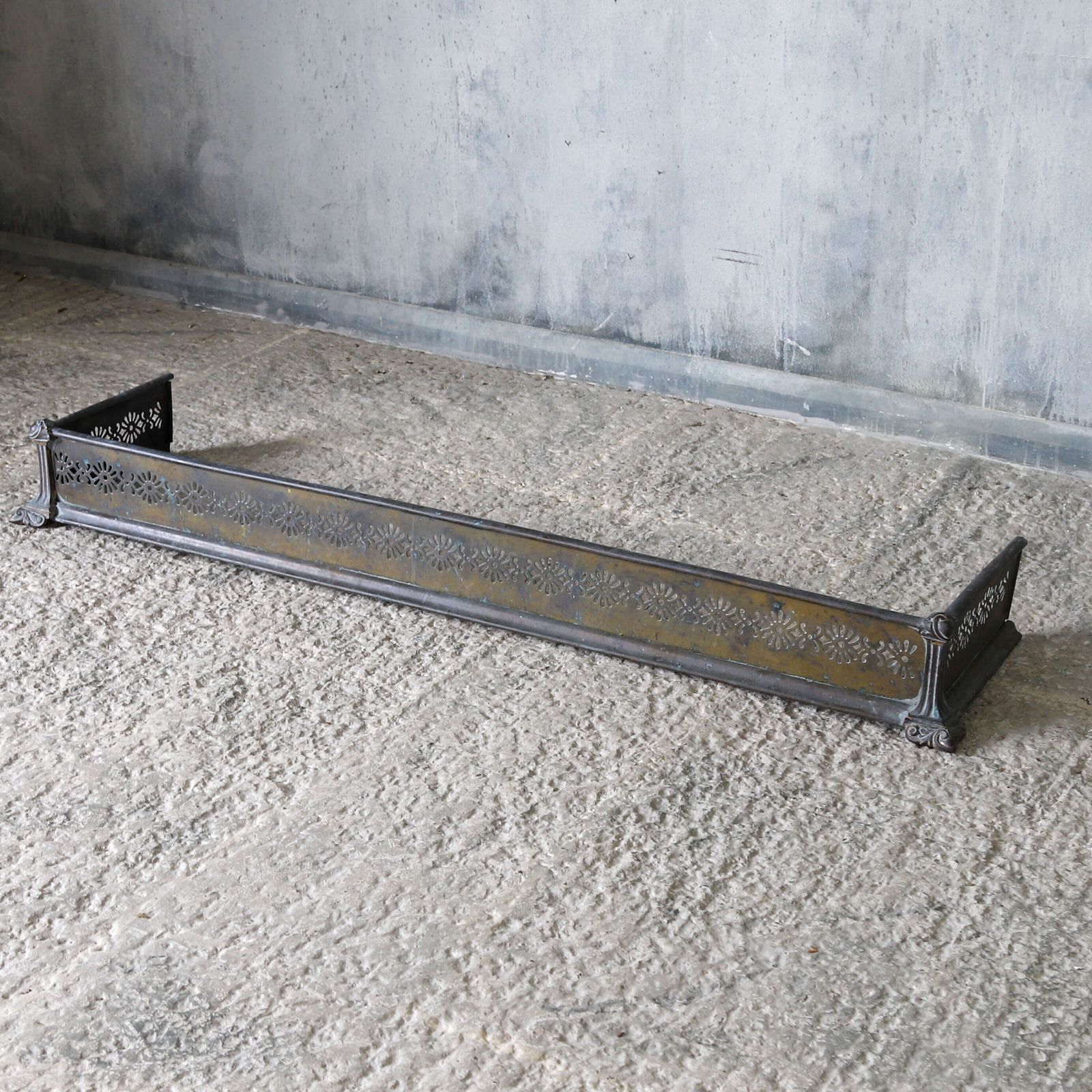 photo for sale ​​​​​​​English Brass & Steel Art Nouveau Fireplace Fender, Wonderfully Patinated, C.1890