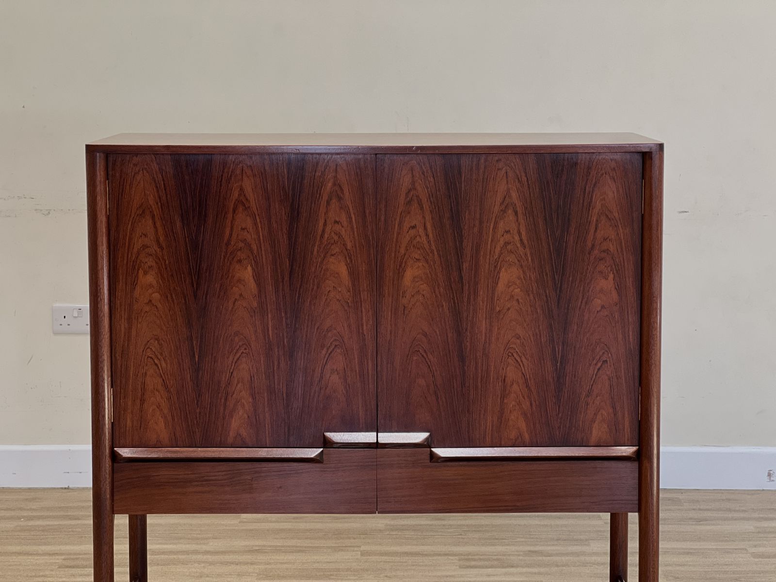 McIntosh Drink Sideboard (1970s, Rosewood) photo vinterior