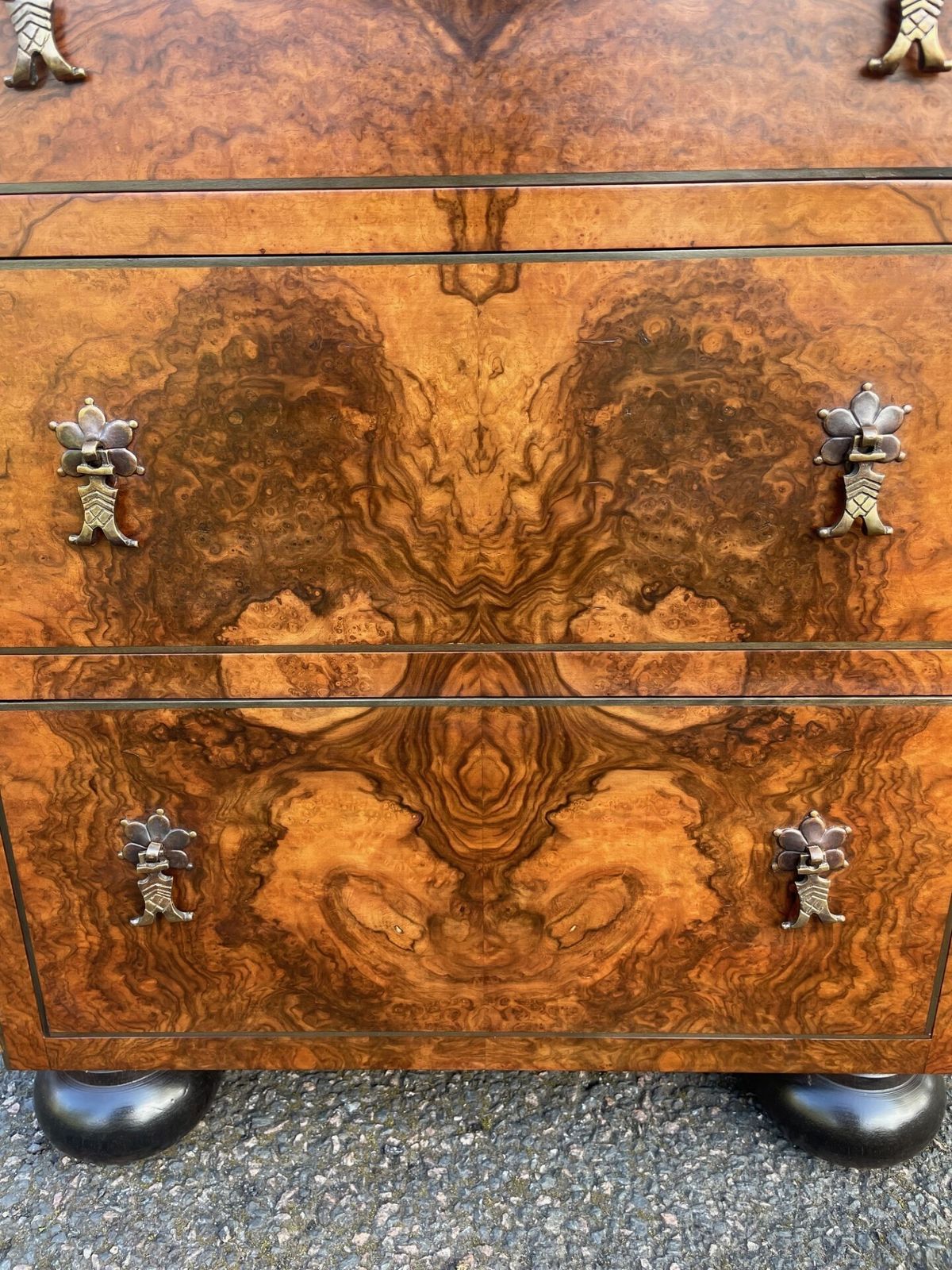 photo furniture Fine Quality Small Burr Walnut Chest Draws