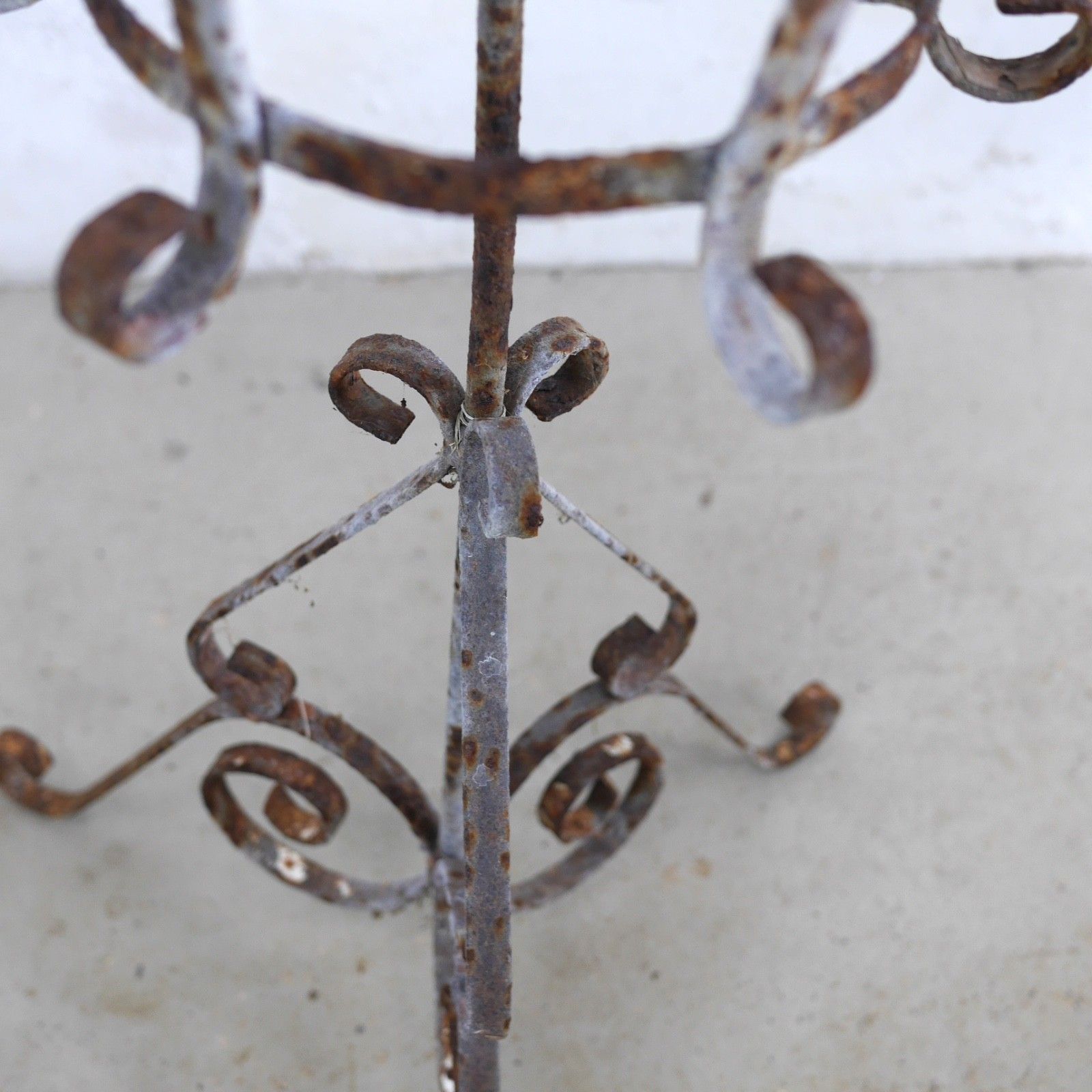 Mid Century Vintage Rusty Well Aged Wrought Iron Plant Planter Stand #103165 photo buy