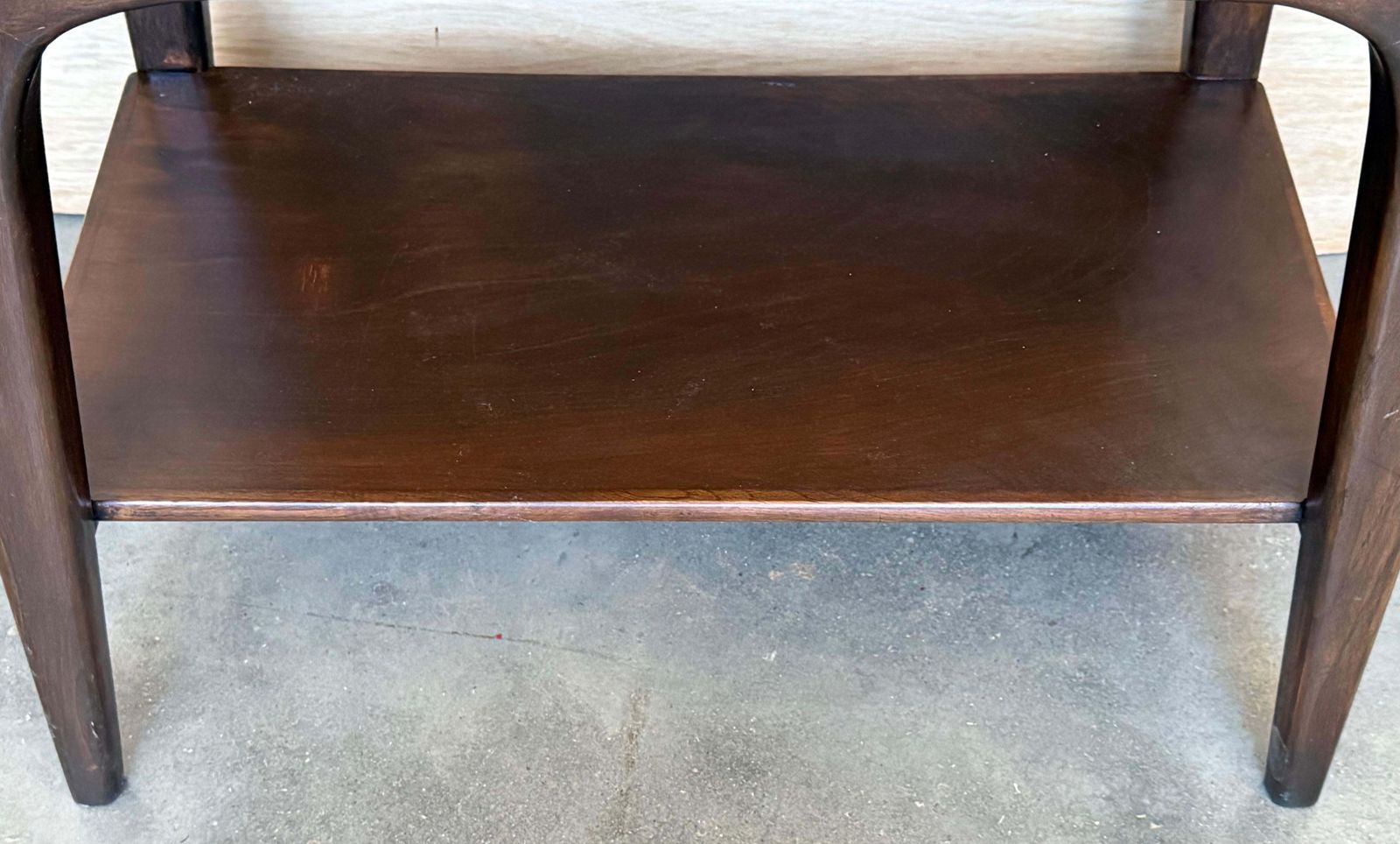 photo furniture Tables de chevet danoises en teck avec tiroir, design moderne années 1960