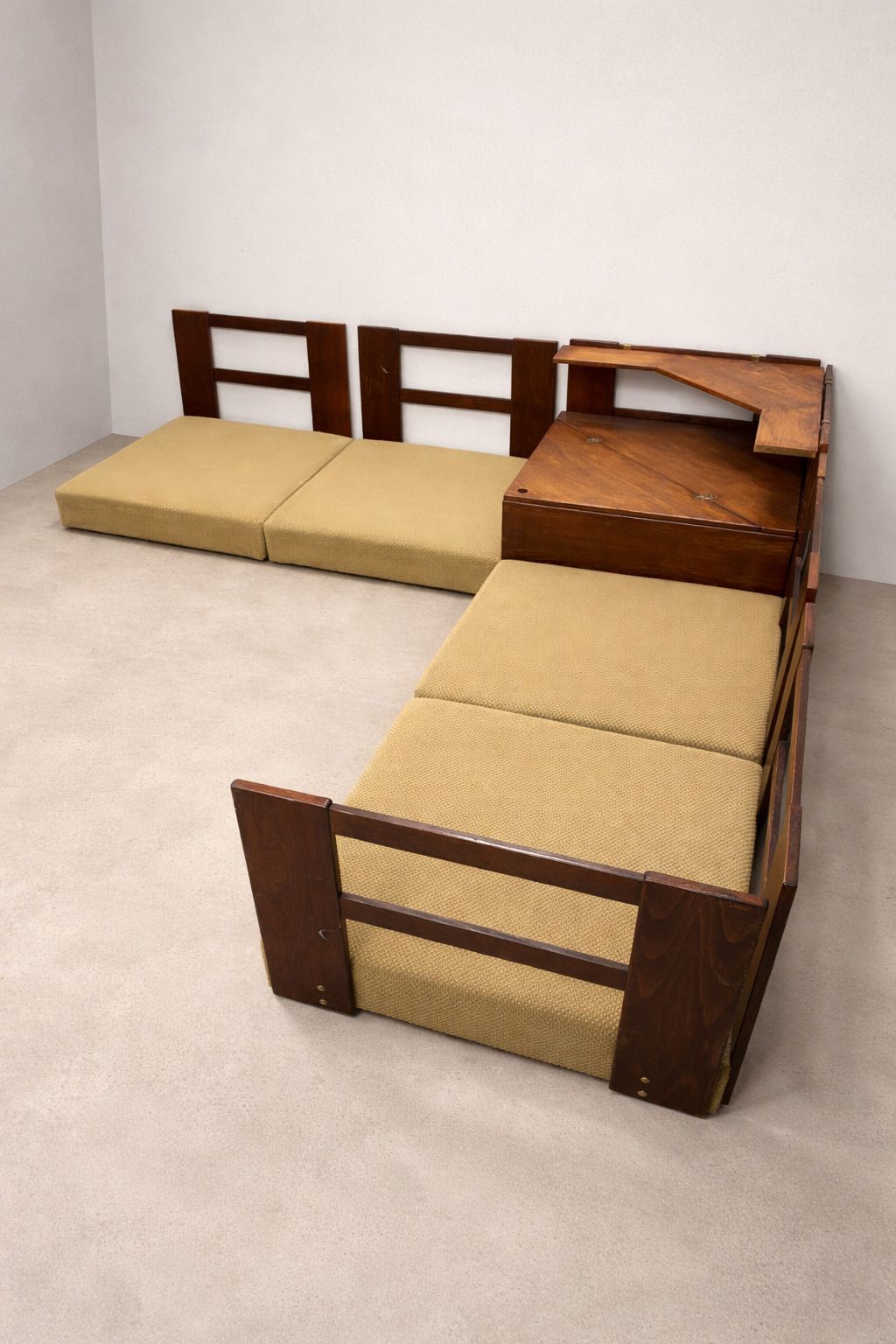 Modulaire Mid Century Hoekbank Van Dřevotvar, Tsjecho Slowakije, Jaren 1960–1970 photo buy