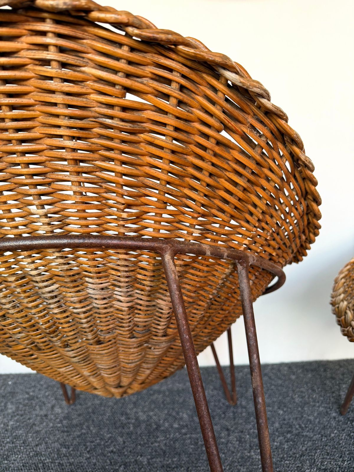 photo vinterior Mid Century Modern Pair Of Rattan Armchairs. France, 1950s