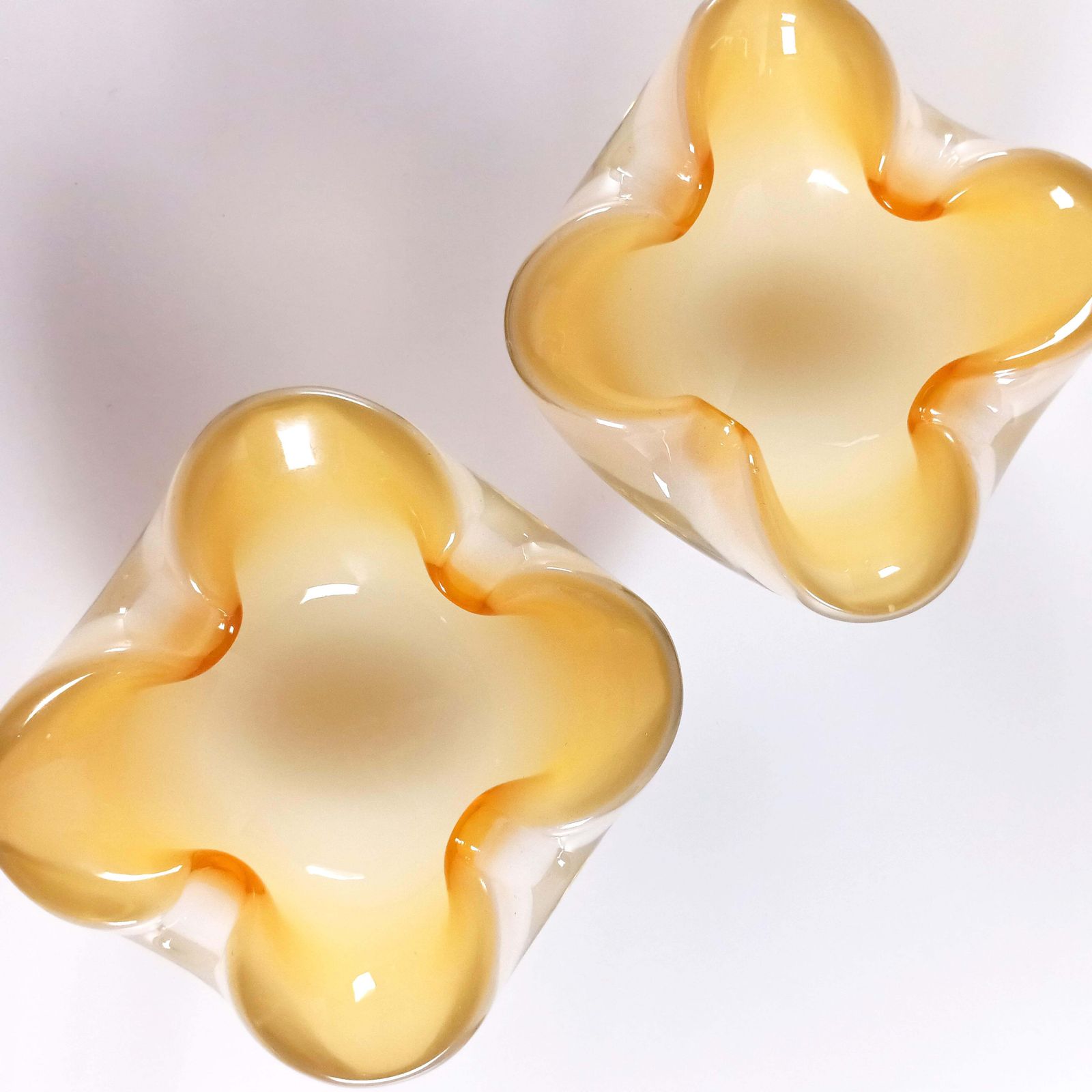 Pair Of Mid Century Murano Sommerso Glass Bowls Attributed To Archimede Seguso photo 490.0