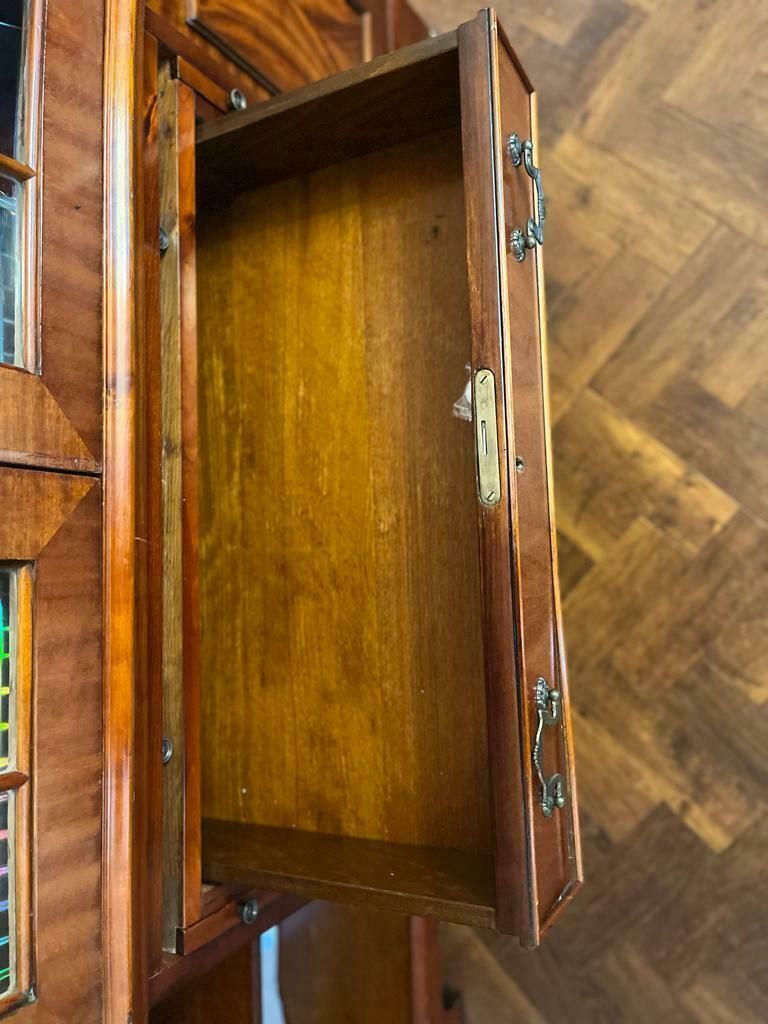 Beautiful Reproduction Mahogany Unit Dresser photo buy