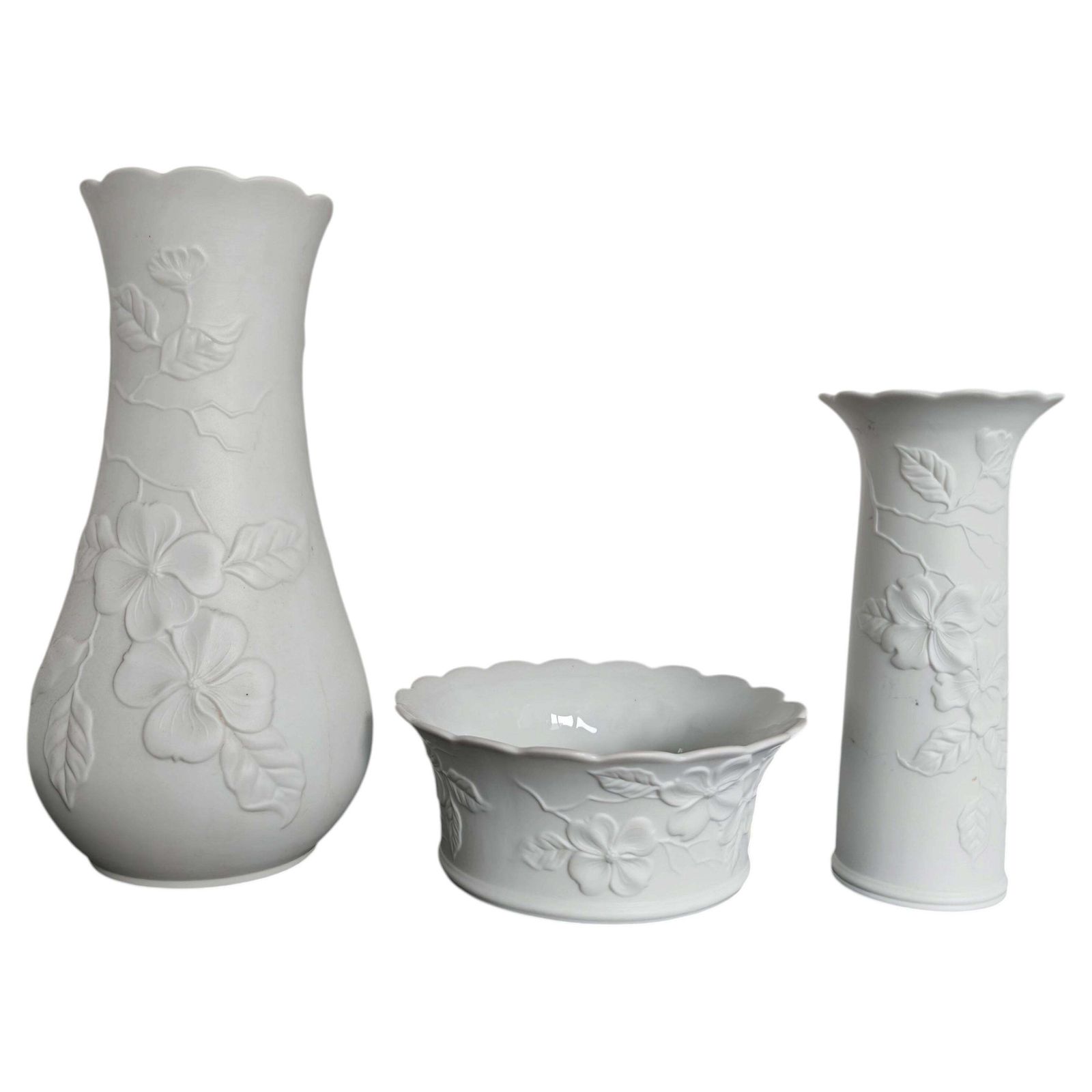 A Set Of 3 Mid Century Vases In Bisque Porcelain By Manfred Frey For Kaiser