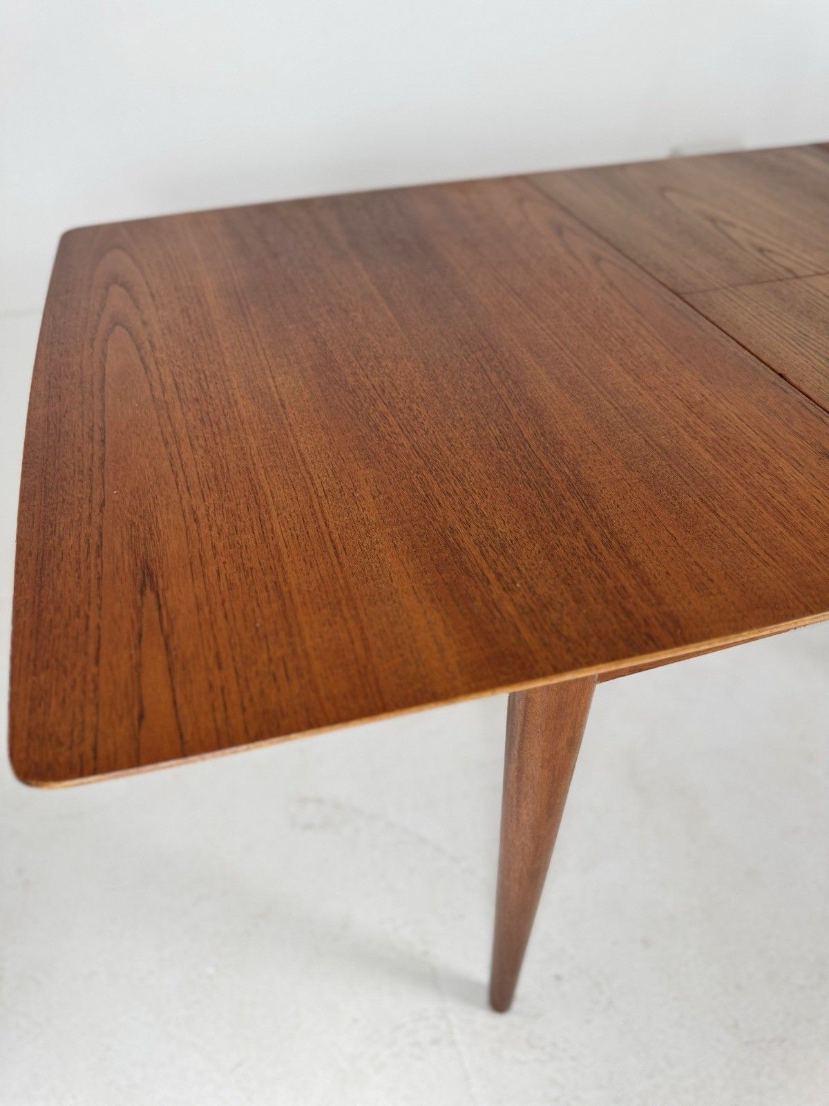 photo furniture Mid Century  Rectangle Extending Jentique Dining Table 4 Matched Chairs Teak Mcm