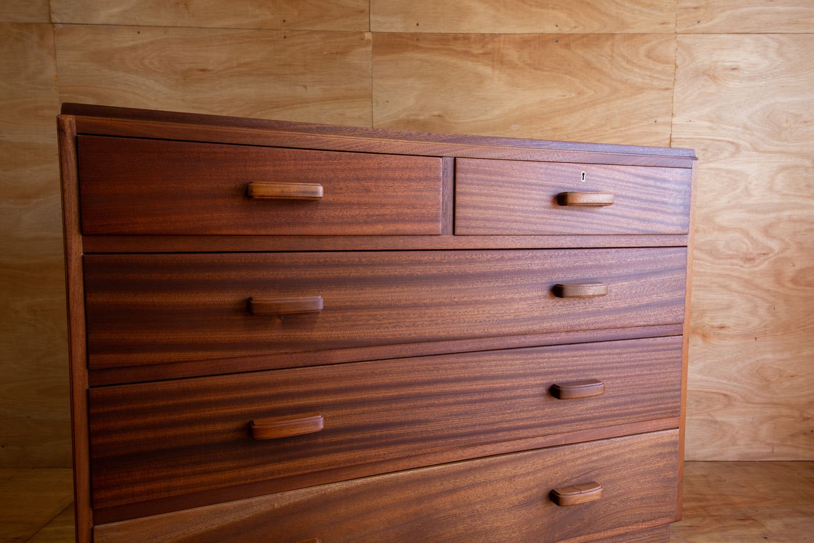 Alfred Cox Mahogany Chest Of Drawers photo vinterior