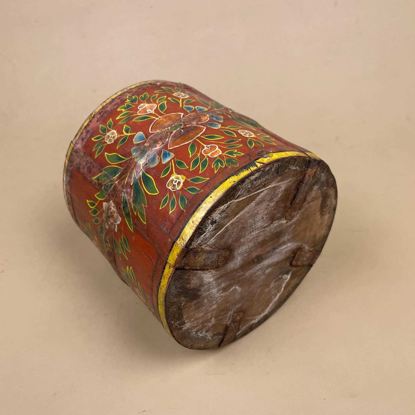 Vintage Hand Painted Wooden Planer Pot Red Floral Decorative Indian Wood Rustic Boho Barrel Vessel Farmhouse Cottage photo vinterior