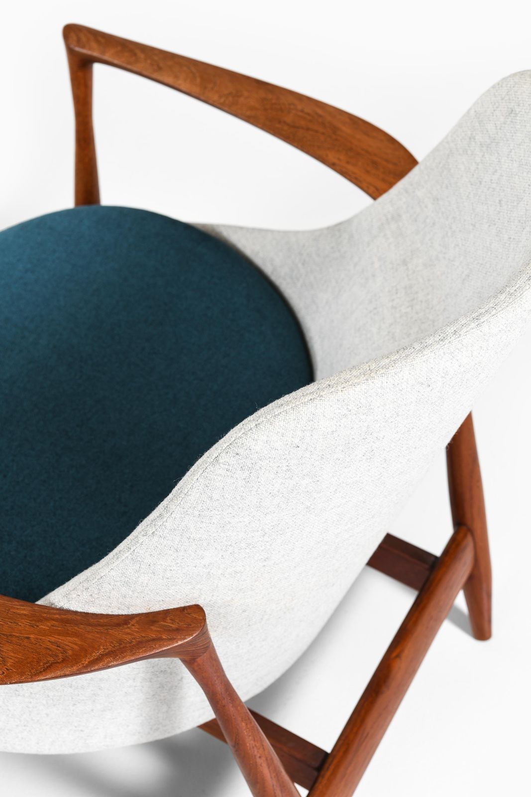 Set Of Easy Chairs In Wool And Teak By Ib Kofod Larsen, 1956 photo vintage