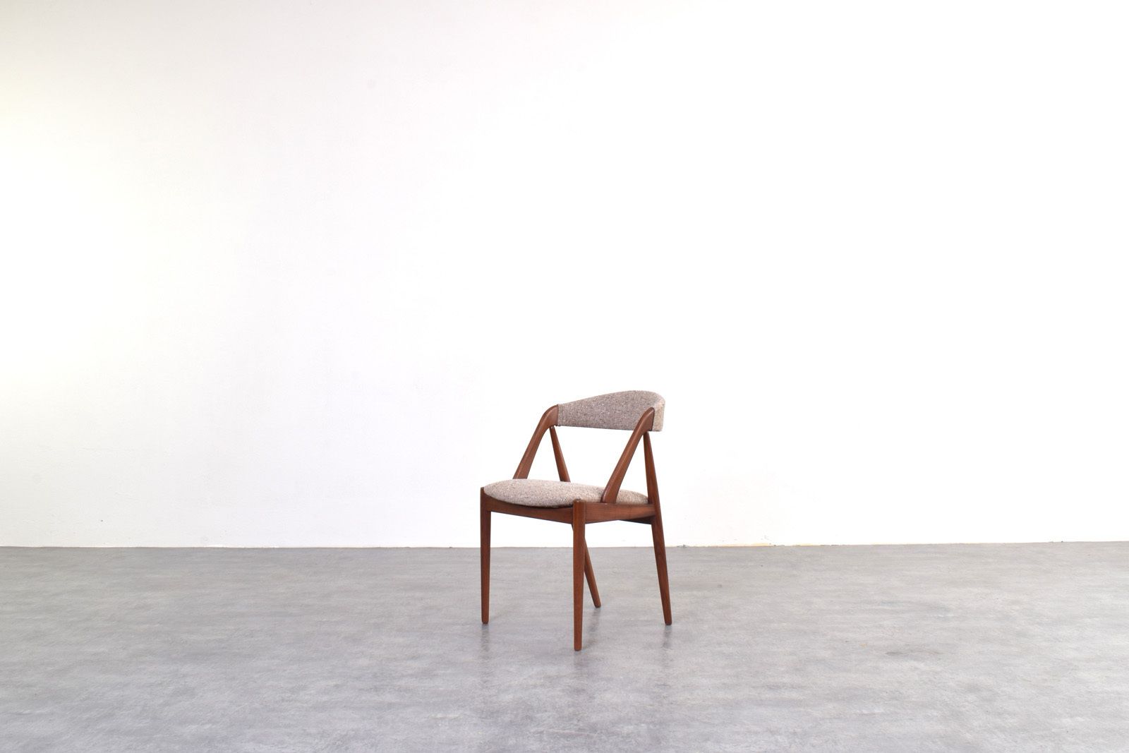 Mid Century Teak Chairs Model 31 By Kai Kristiansen For Schou Andersen, 1960s, Set Of 4 photo Furniture