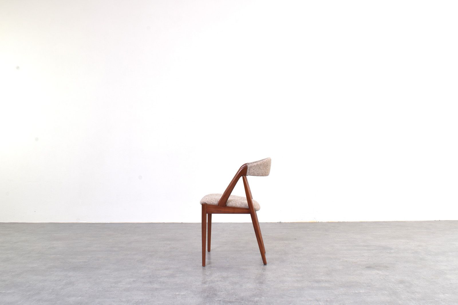 Mid Century Teak Chairs Model 31 By Kai Kristiansen For Schou Andersen, 1960s, Set Of 4 photo vinterior