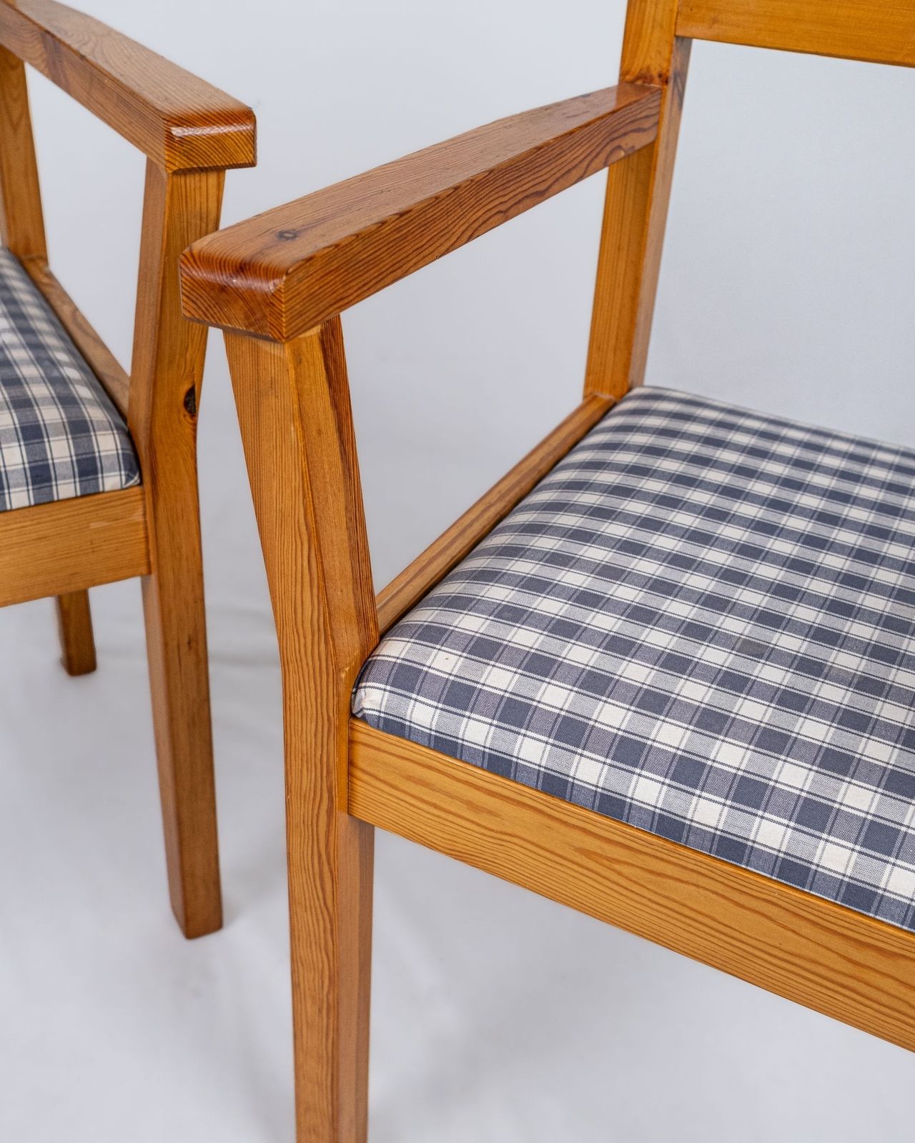 photo furniture Pair Of Gingham Chairs, Made In France, 1980s
