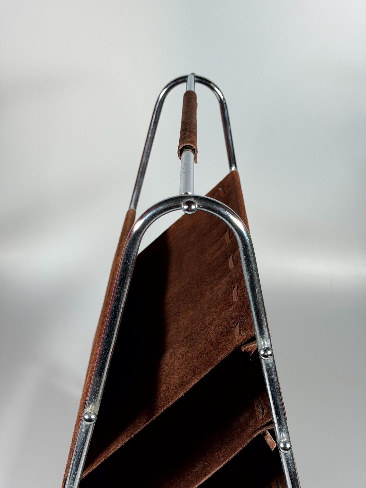 303.0 60s 70s Newspaper Holder Magazine Rack Metal Leather Mid Century Design photo
