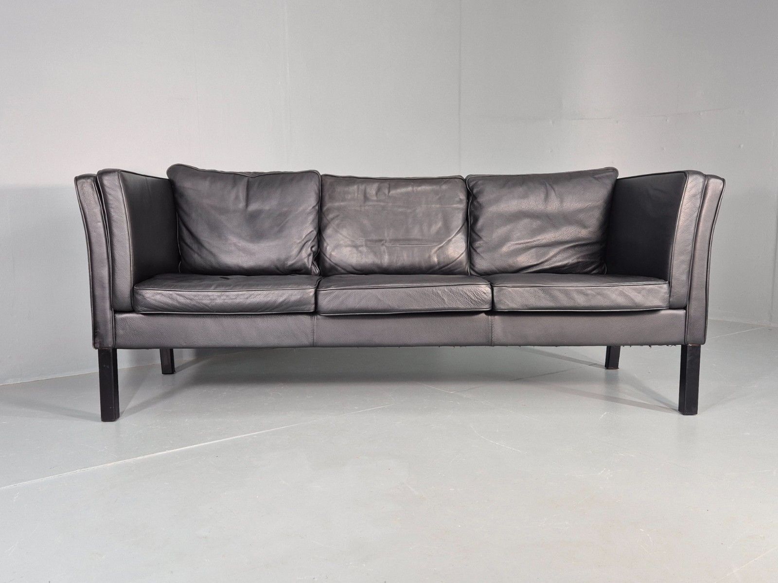 Vintage 3 Seater Sofa Danish Design Black Leather Mid Century Retro Eb08627 M3ss photo vinterior