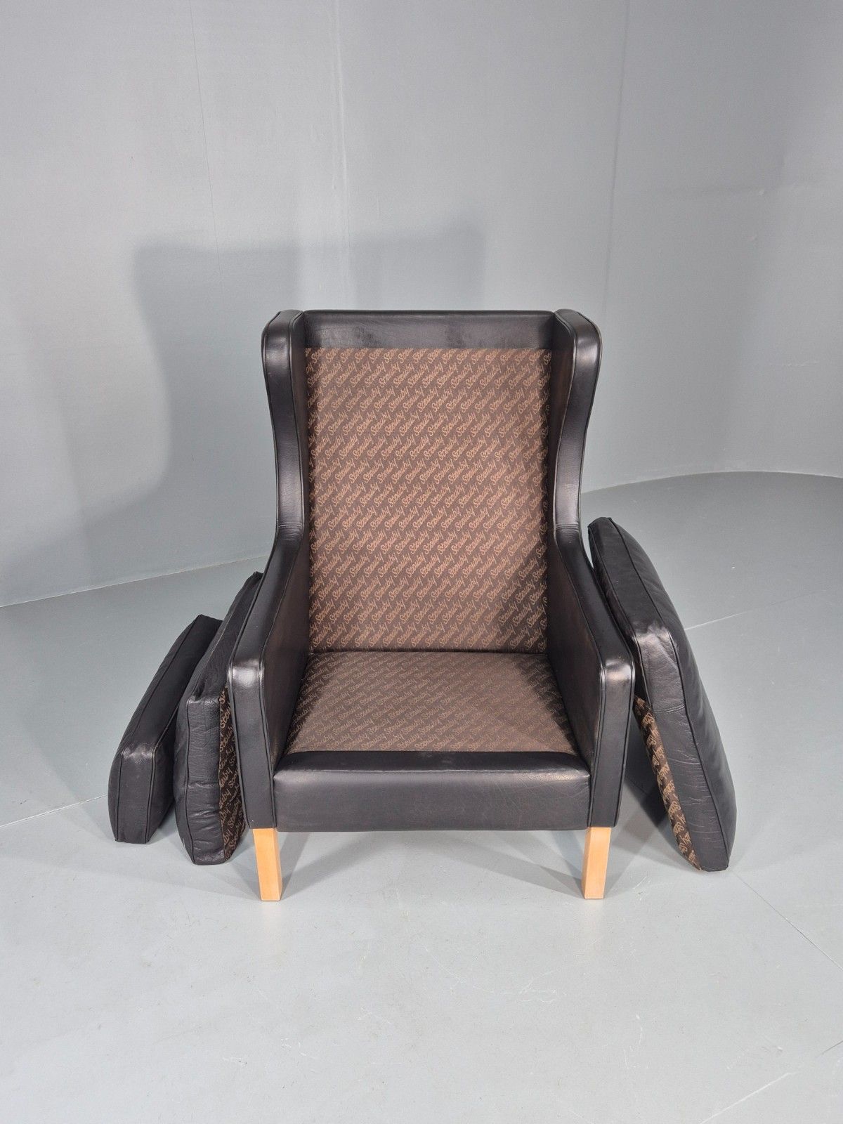 Vintage Stouby Wingback Lounge Chair Black Leather 1980s Retro Eb11409 Mnor photo vintage