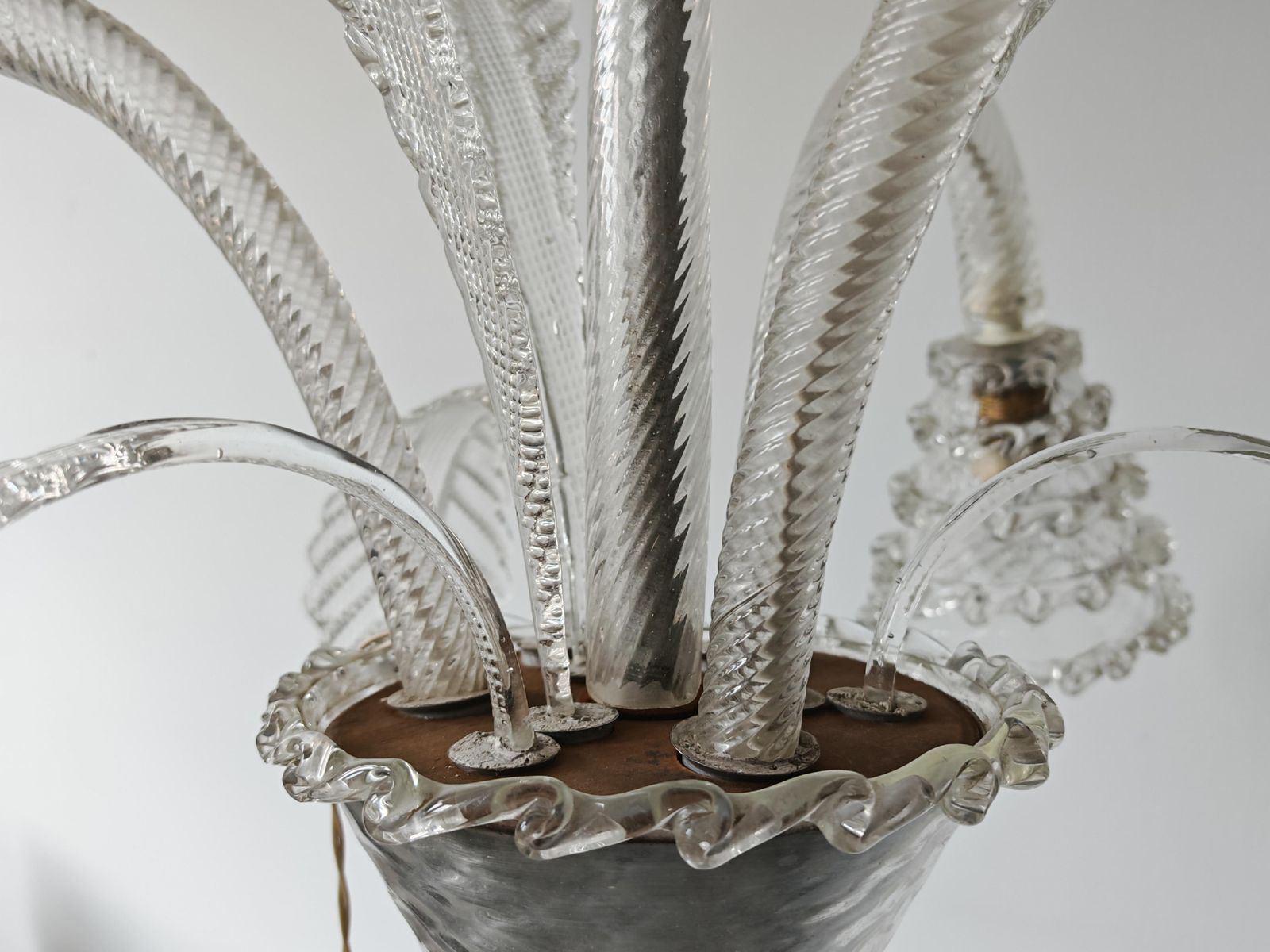 photo furniture Art Deco Chandelier In Murano Glass By Barovier And Toso, Italy 1940s