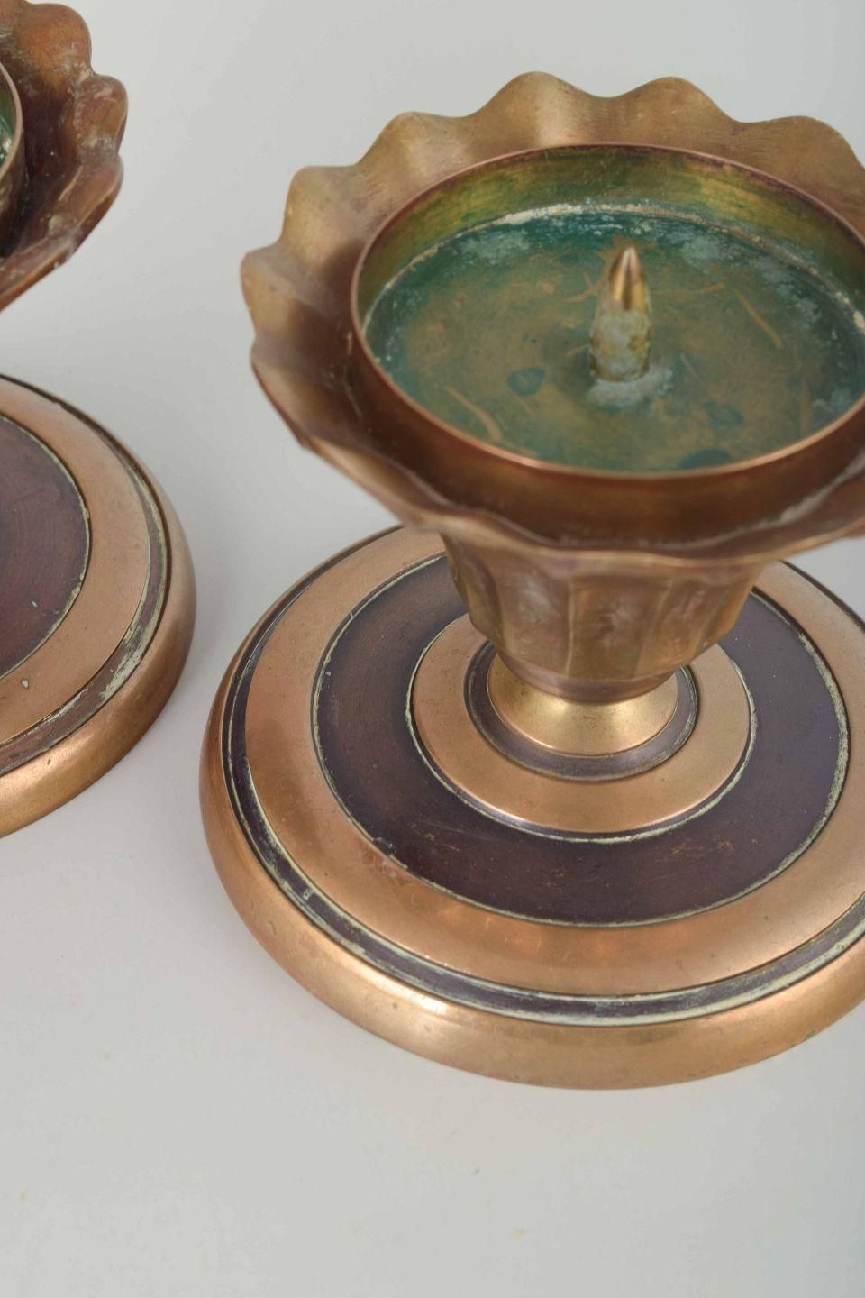 Cawa, Denmark. Paire de bougeoirs en laiton. Style Art déco, années 1940. photo for sale