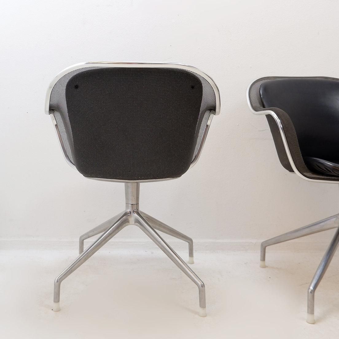Set Of 4 "Iuta" Swivel Armchair By Antonio Citterio For B&B Italia photo Furniture