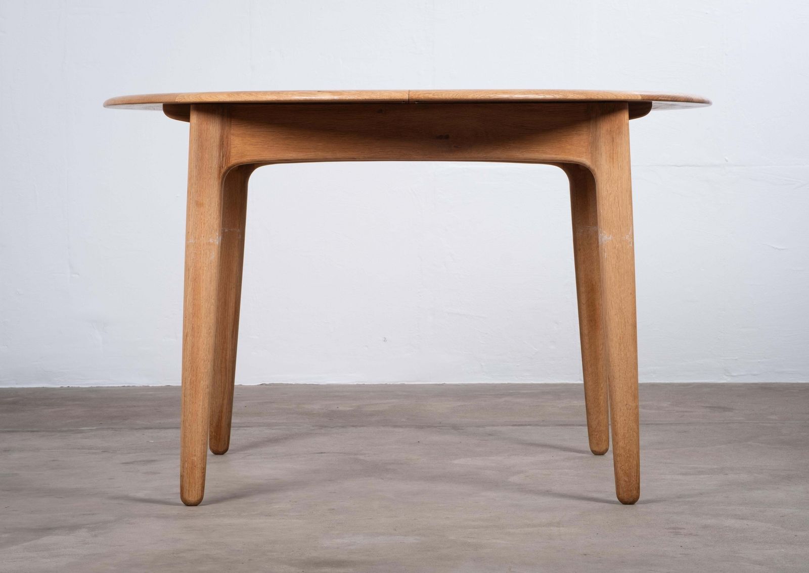 Round Oak Dining Table By Svend Aage Madsen For K. Knudsen, Denmark, 1960s photo 2677.0