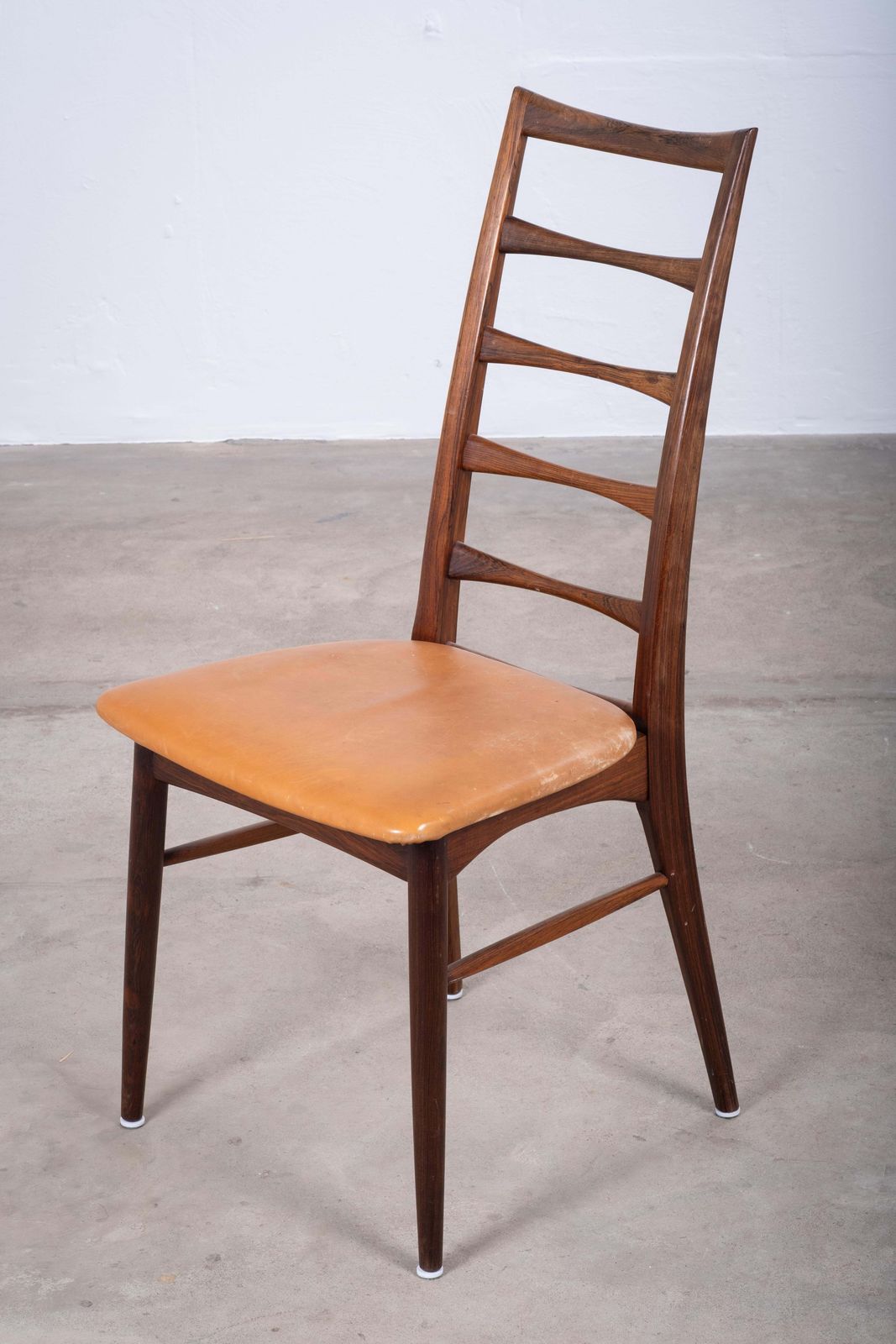 photo furniture Set Of 4 ‘Lis’ Dining Chairs In Rosewood By Niels Koefoed, Denmark, 1960s
