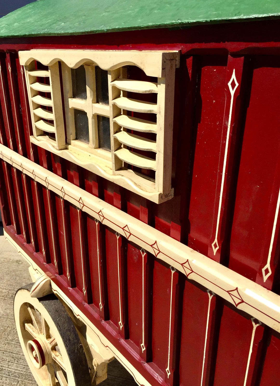 Gypsy Show Wagon (Vardo) – Horse Drawn Irish Cart – Late 20th Century photo furniture