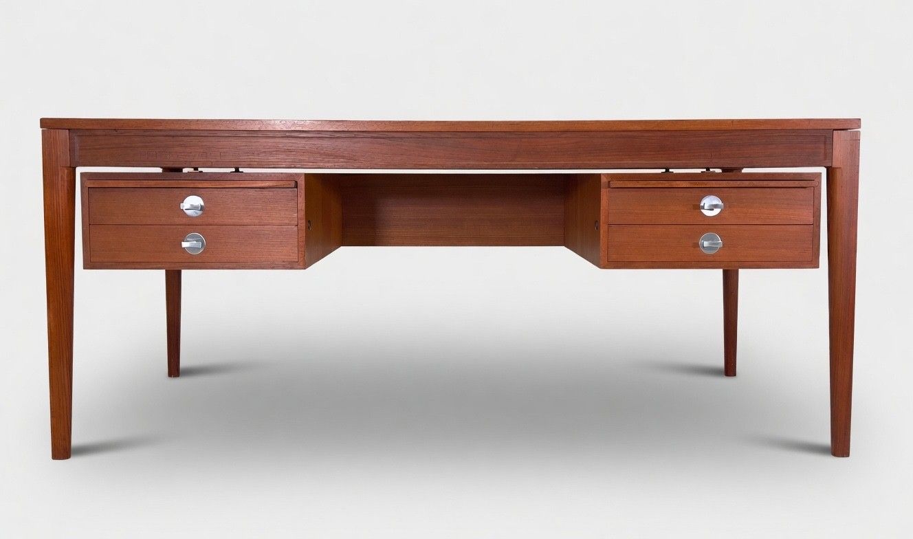 Diplomat Desk By Finn Juhl For France & Søn / France & Daverkos