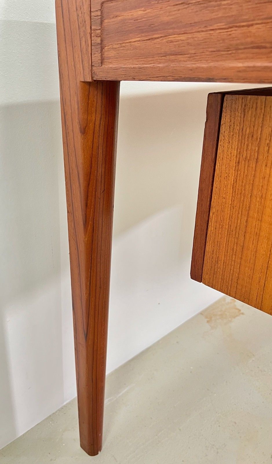 Diplomat Desk By Finn Juhl For France & Søn / France & Daverkos photo vinterior