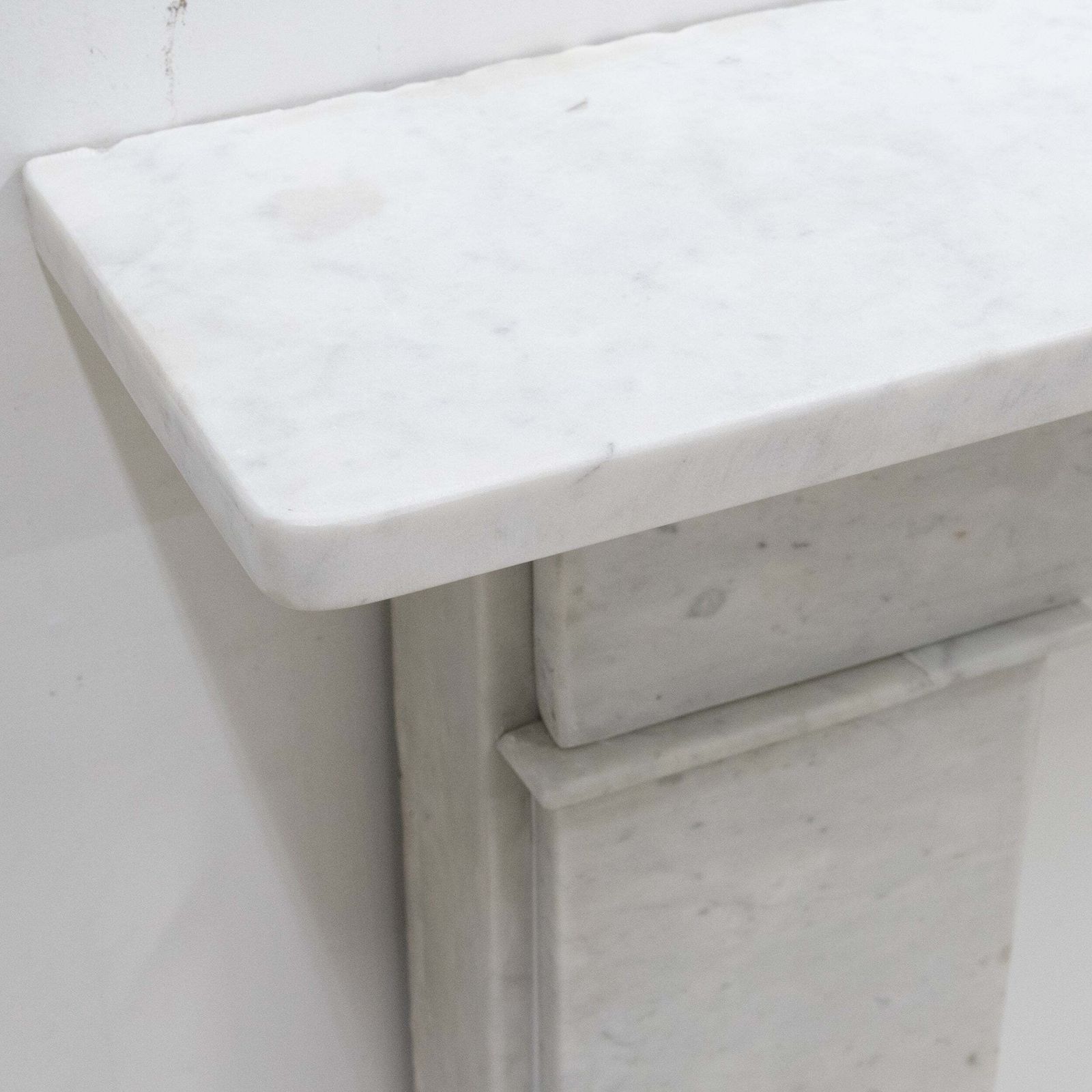 Antique Carrara Marble Late Georgian Fireplace Surround photo vinterior