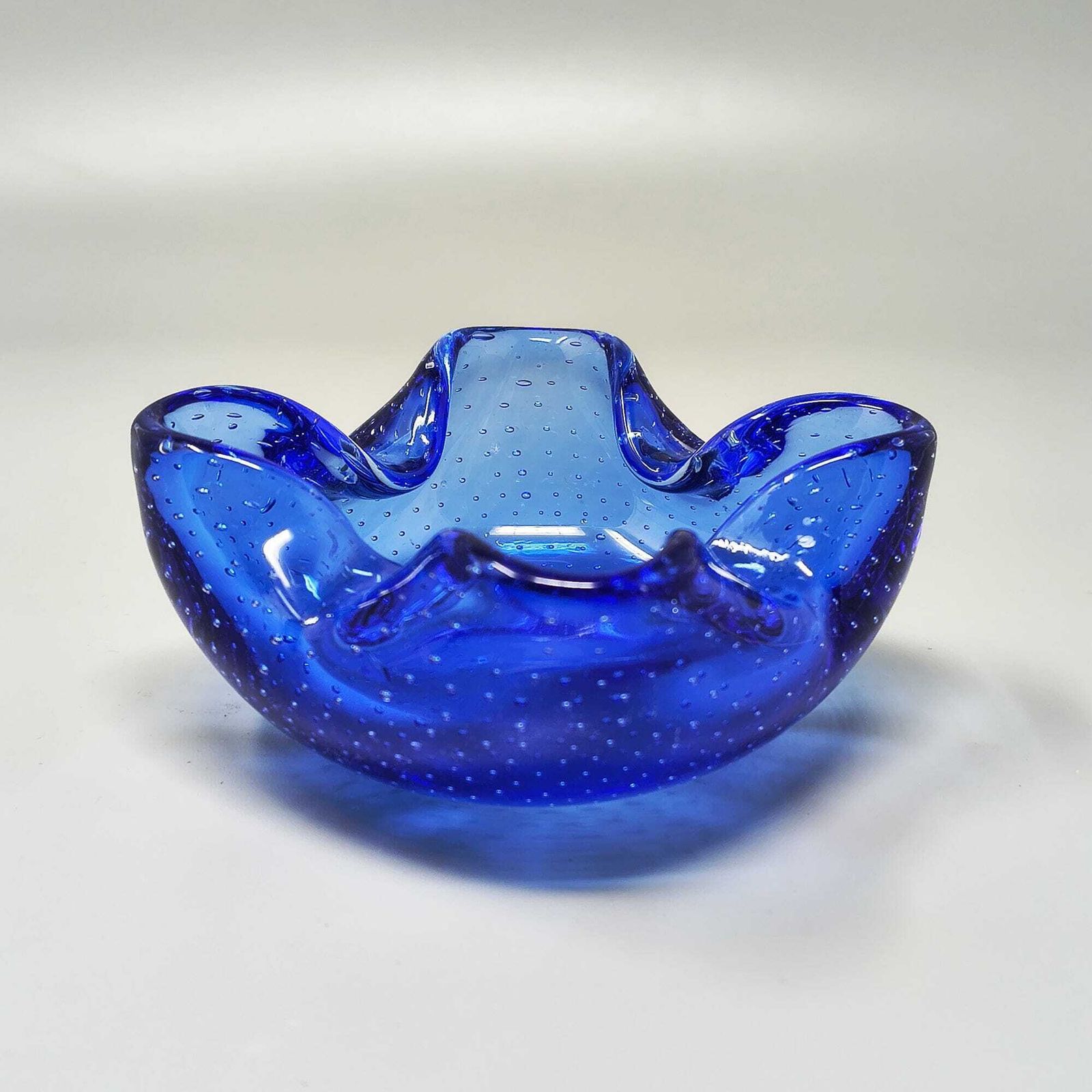 1960s Mid Century Ashtray Or Catchall In Bullicante Murano Glass By Flavio Poli photo furniture