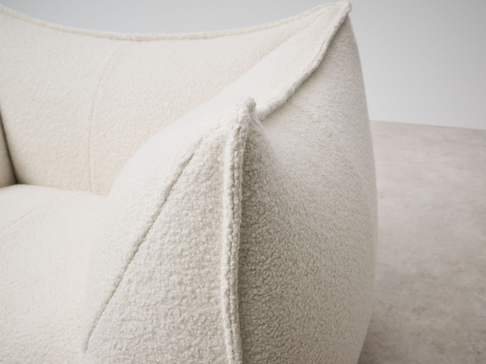Mario Bellini 'Le Bambole' Armchair B&B Italia, Italy, 1970s photo Furniture