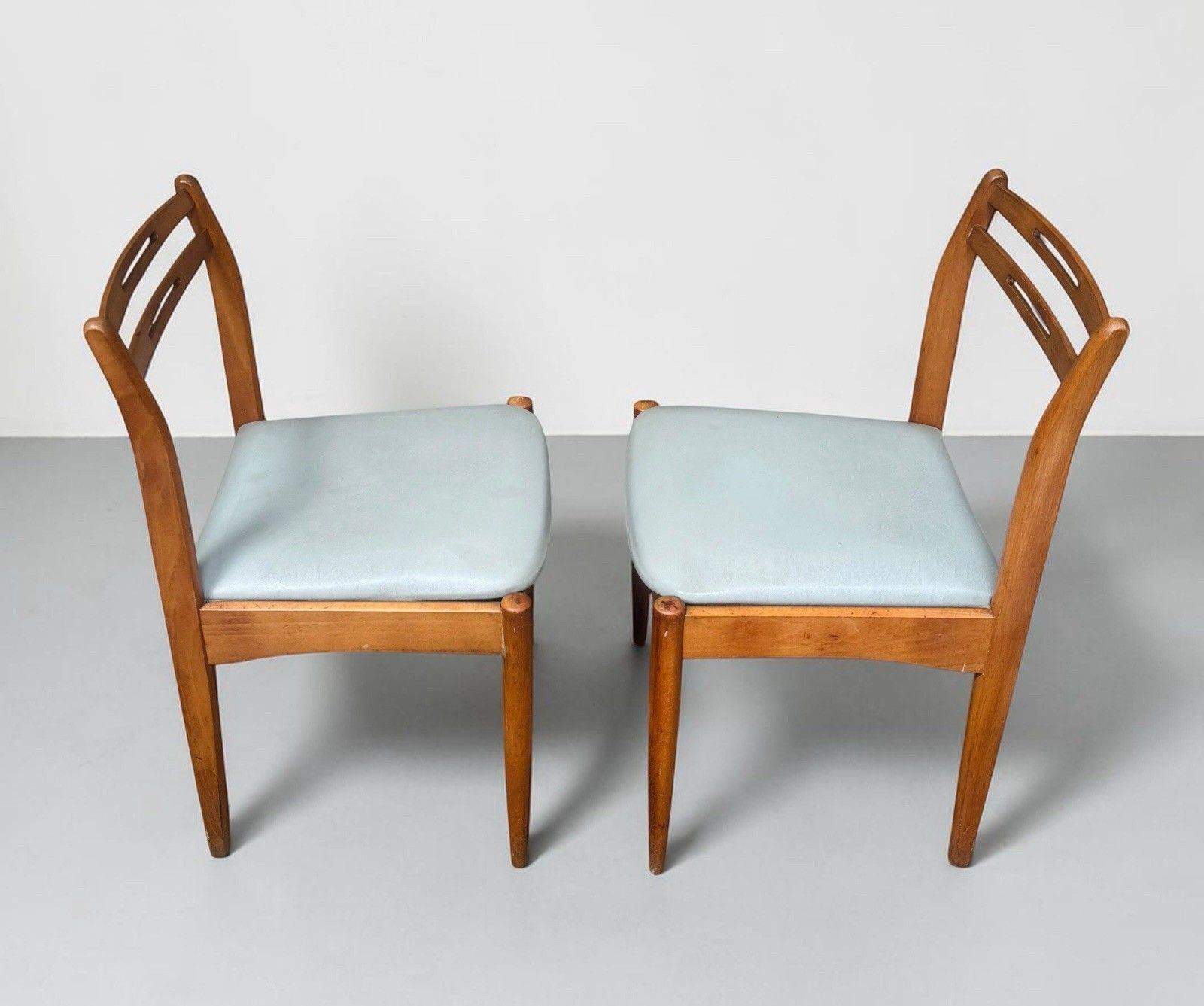 photo furniture Set Of Seven Teak Morris Of Glasgow Dining Chairs Danish Style Rare Mid Century