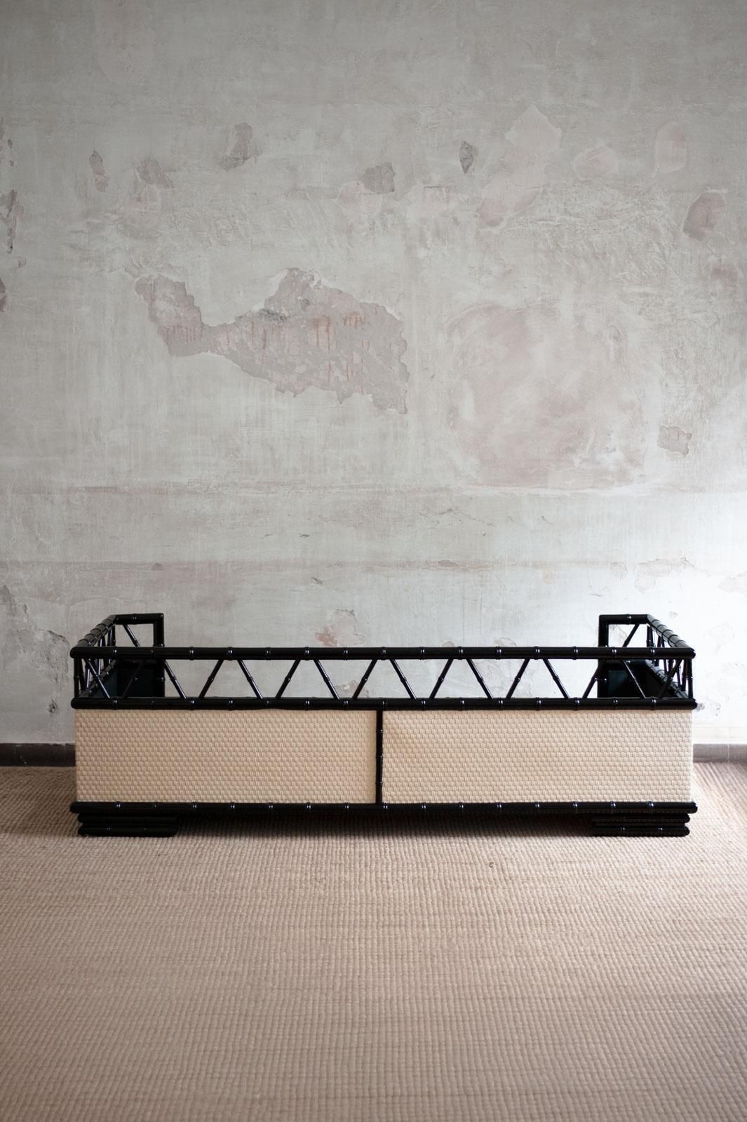 Lacquered Wooden Bamboo Effect Daybed   1970s photo 4946.0