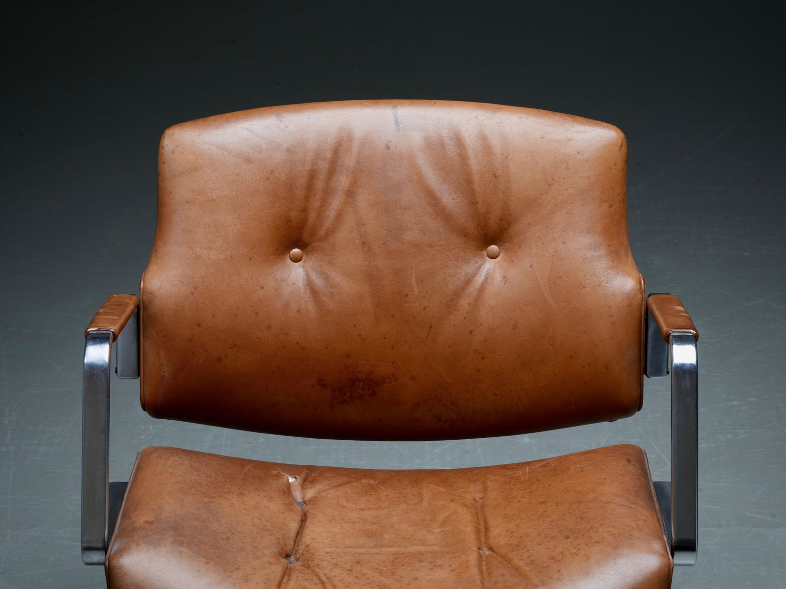 photo furniture Fk84 Bureaustoelen Door Fabricius En Kastholm In Cognackleurig Leer, Denemarken, Jaren 1960