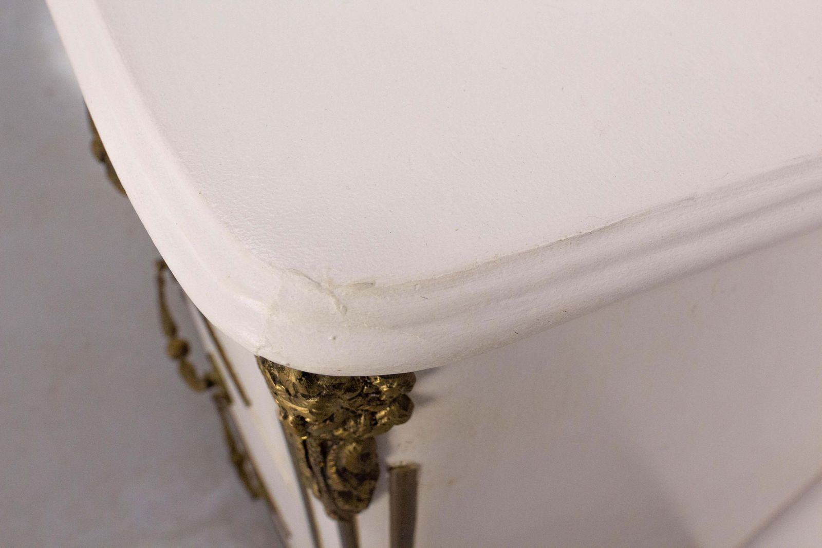 photo vinterior French White Commode Louis XVI Style Chest Of Drawers  Elm & Bronze, 20th Mid C