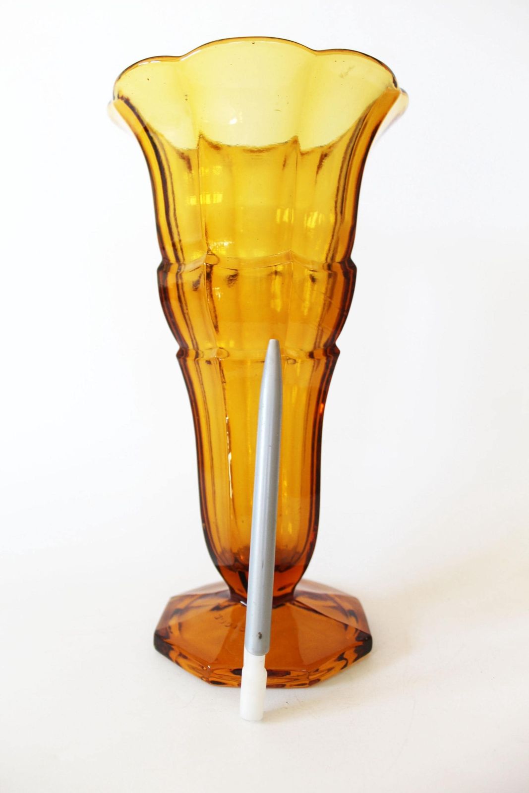 Tall Vintage Art Deco Amber Glass Vase, Pressed Glass, Tulip Vase, Trumpet Vase, Scailmont Belgium photo vintage