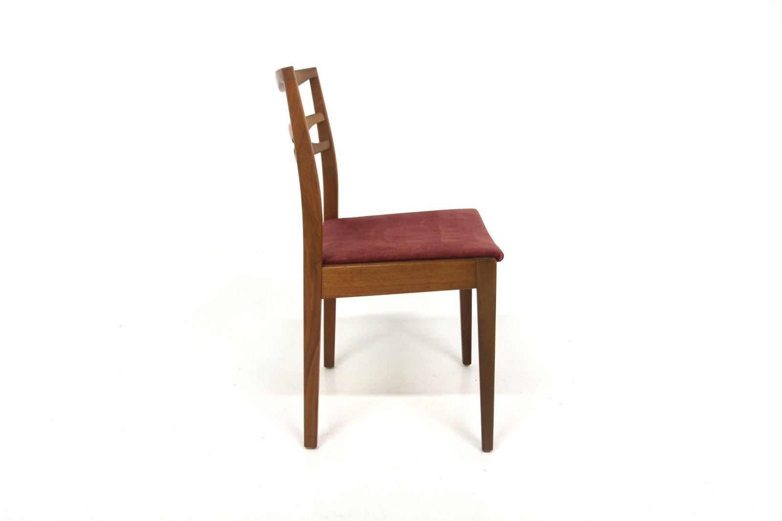 Chaises scandinaves en noyer, Suède, 1960, lot de 4 photo furniture