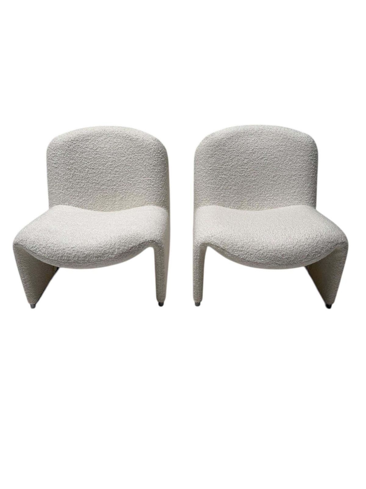 Giancarlo Piretti Two Mid Century Modern Alky Lounge Chairs In Bouclé, 1970s photo vinterior