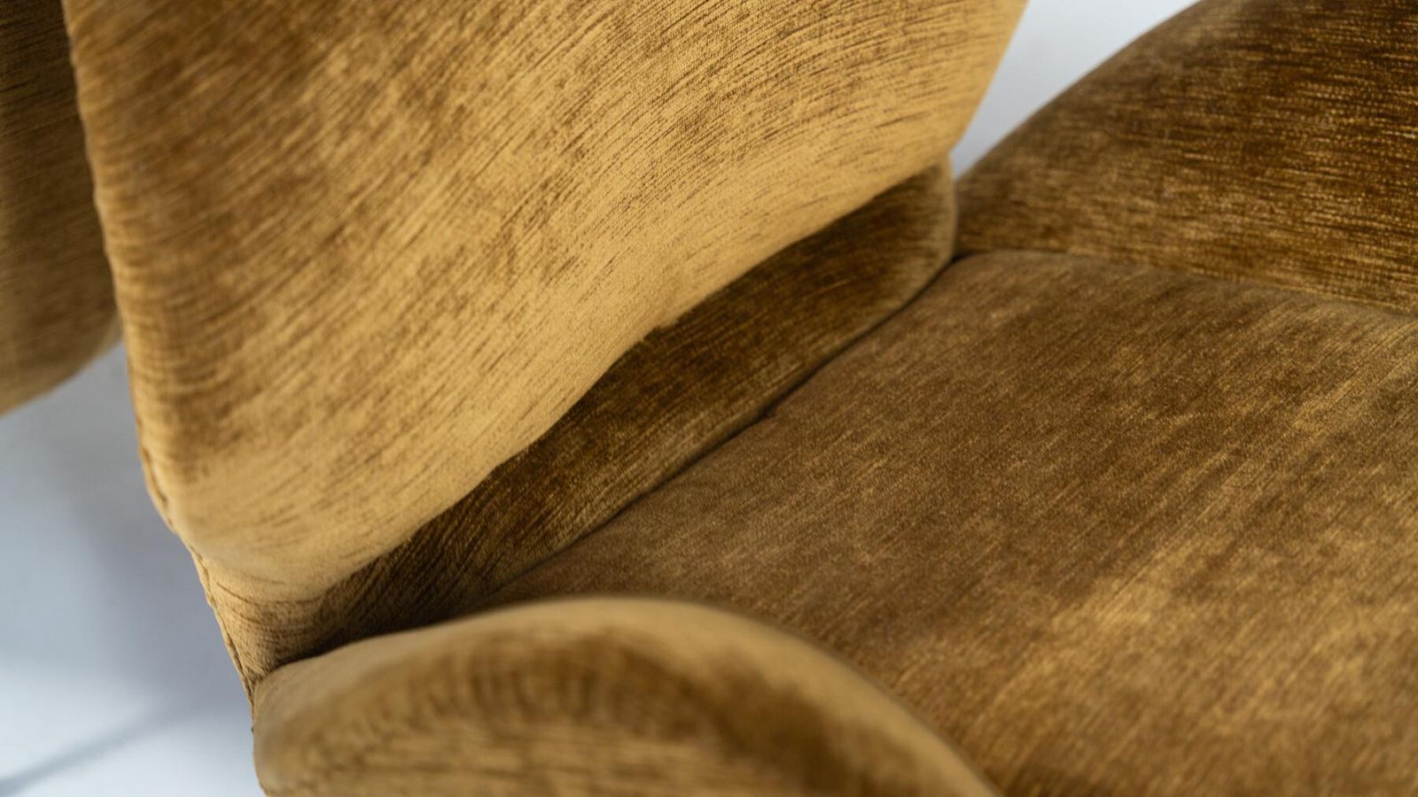 photo vinterior Pair Of Armchairs, Italy, 1950s   New Velvet Upholstey