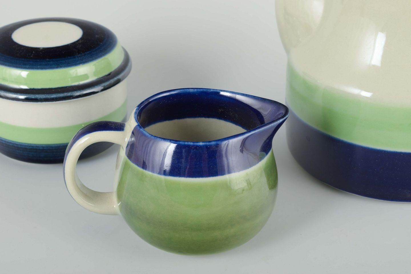 Rörstrand, Suède. « Lotta », ensemble cafetière, sucrier et crémier. photo for sale